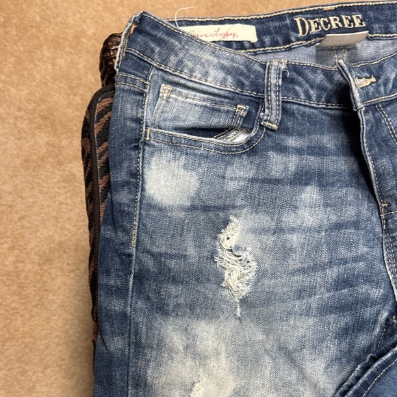 Diesel Men's Faded Blue Skinny Jeans - Picture 5 of 7